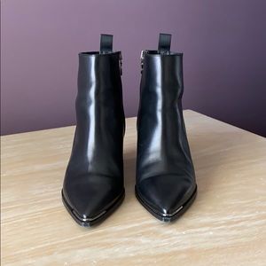 Acne Loma ankle boot in black (Jenson with heel)